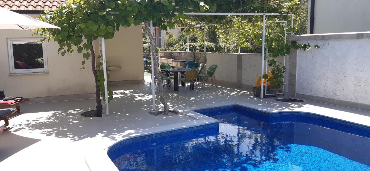 Apartmani Amira Trebinje Exterior foto
